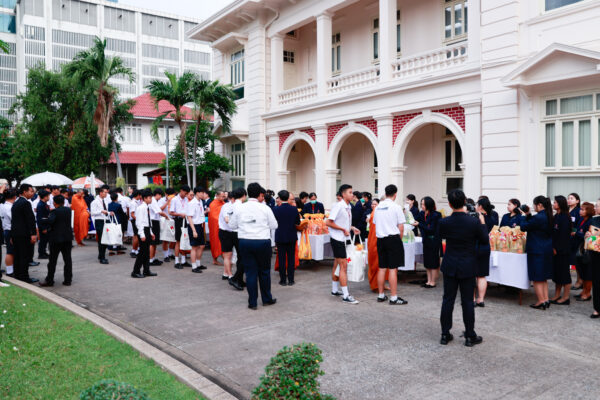 รูปภาพ บรรยากาศทำบุญ ณ สถานเสาวภา