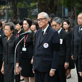 รูปภาพ ผู้บริหารร่วมกิจกรรมถวายความอาลัยในพิธีบำเพ็ญกุศลสตมวาร (100 วัน) ถวายเป็นพระราชกุศลแด่สมเด็จพระนางเจ้าสิริกิติ์ฯ