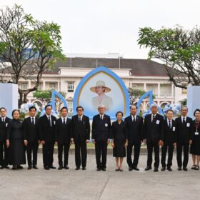 รูปภาพ ผู้บริหารร่วมกิจกรรมถวายความอาลัยในพิธีบำเพ็ญกุศลสตมวาร (100 วัน) ถวายเป็นพระราชกุศลแด่สมเด็จพระนางเจ้าสิริกิติ์ฯ
