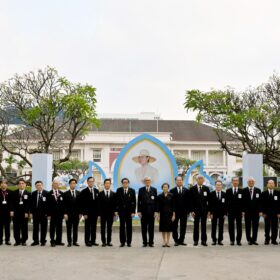 รูปภาพ ผู้บริหารร่วมกิจกรรมถวายความอาลัยในพิธีบำเพ็ญกุศลสตมวาร (100 วัน) ถวายเป็นพระราชกุศลแด่สมเด็จพระนางเจ้าสิริกิติ์ฯ